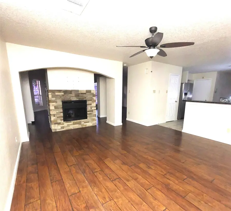 2107 Meadowview Drive, Corinth, TX 76210 - Image #3