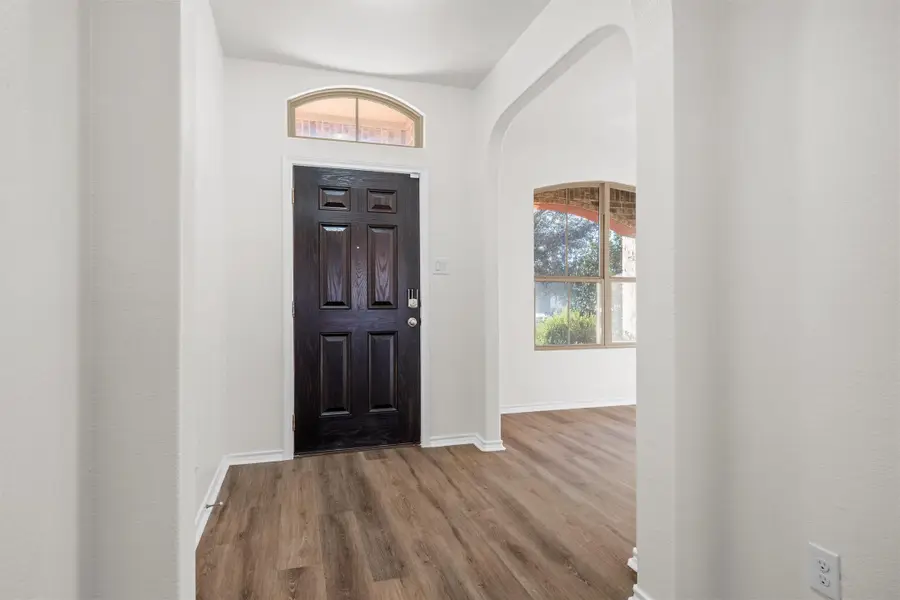 1217 Meadowlakes Drive, Azle, TX 76020 - Image #2