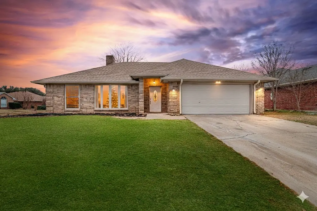 4825 Barberry Drive, Fort Worth, TX 76133 - Image #1