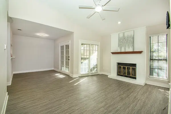 1104 Riverchase Lane #204, Arlington, TX 76011