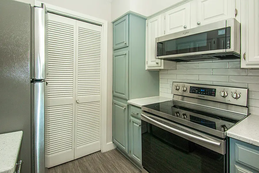 1104 Riverchase Lane #204, Arlington, TX 76011 - #2