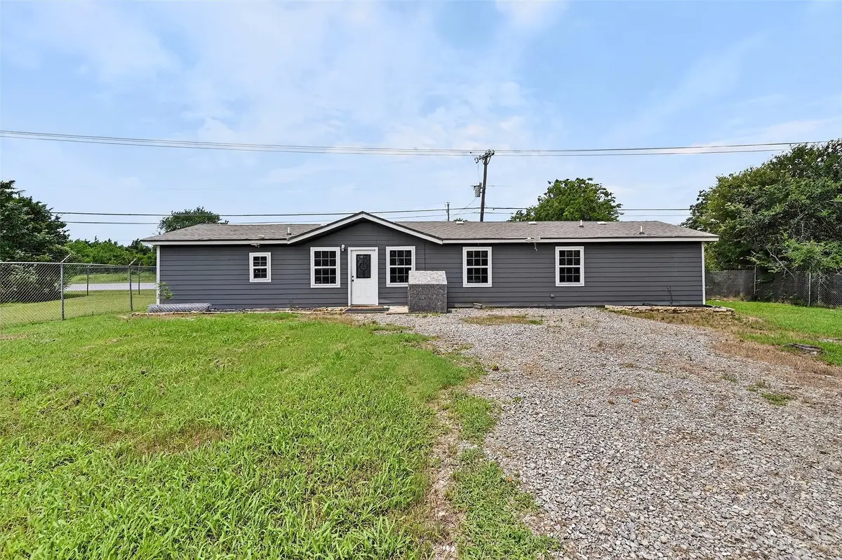 231 Juniper Drive, Pottsboro, TX 75076 - Image #1