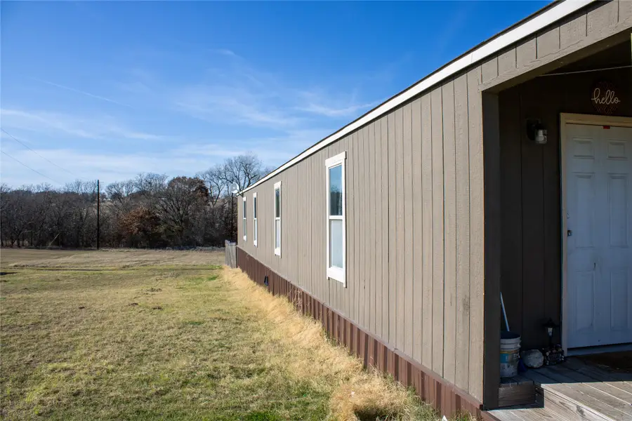 145 Firefly Drive, Springtown, TX 76082 - Image #2