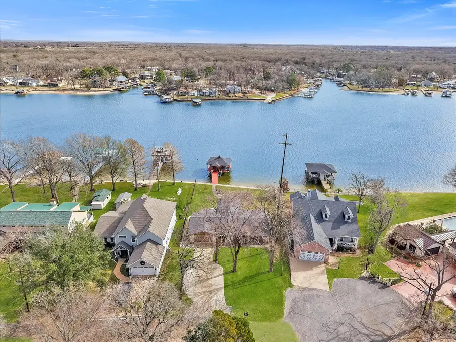 110 Northwood Place, Enchanted Oaks, TX 75156 - Image #2