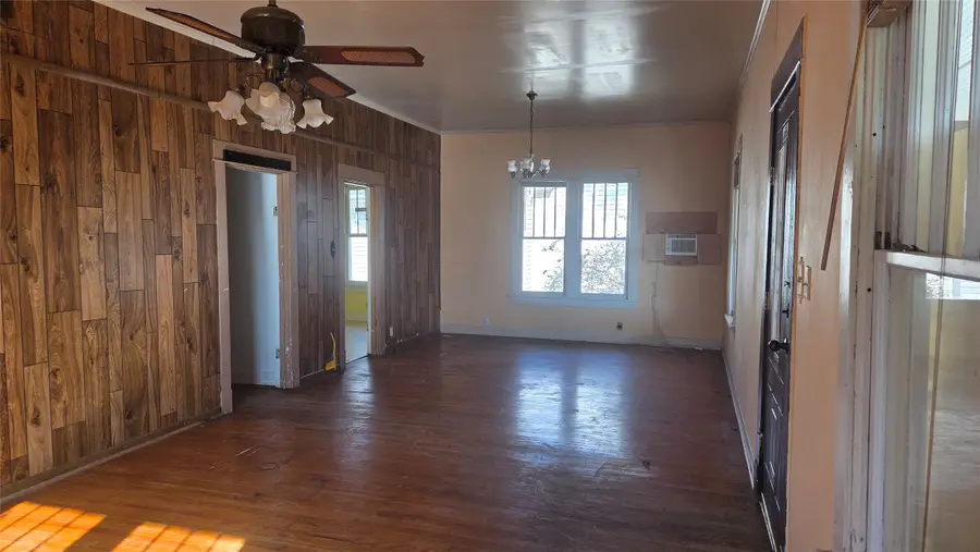 1509 Bois D Arc Street, Commerce, TX 75428 - Image #3