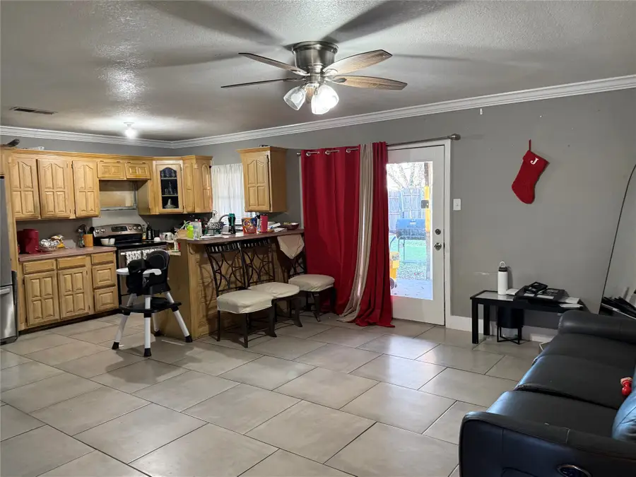 1733 Continental Drive, Blue Mound, TX 76131 - Image #2