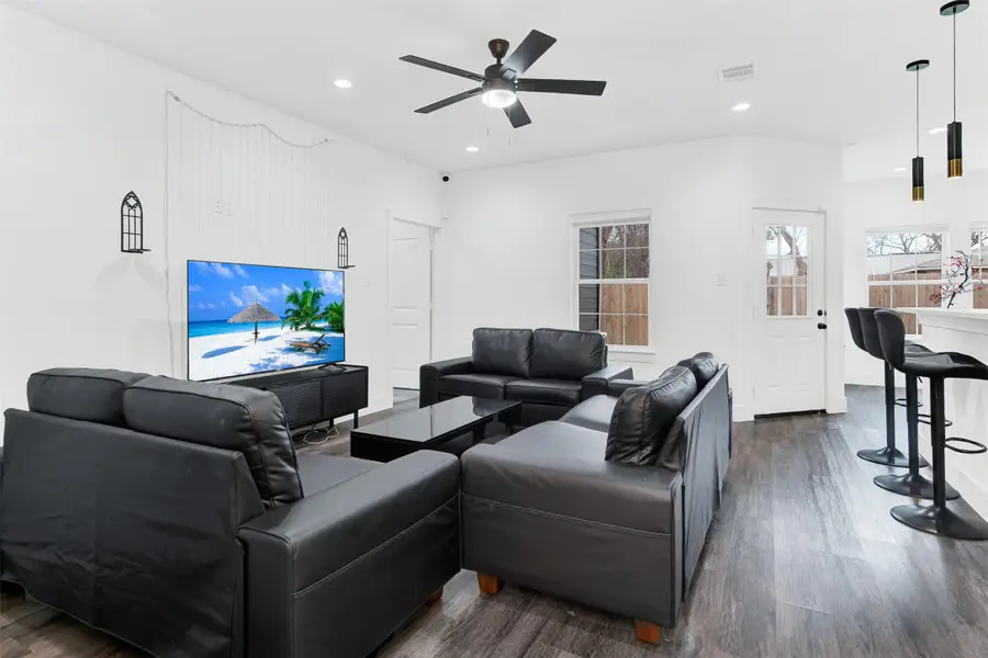 4811 Huey Street, Dallas, TX 75210 - Image #3