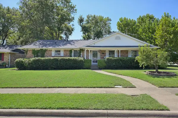 1022 Bardfield Avenue, Garland, TX 75041