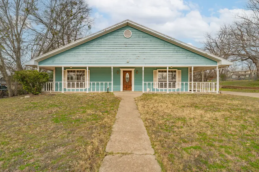 301 E 2nd Street, Weatherford, TX 76086 - Image #2