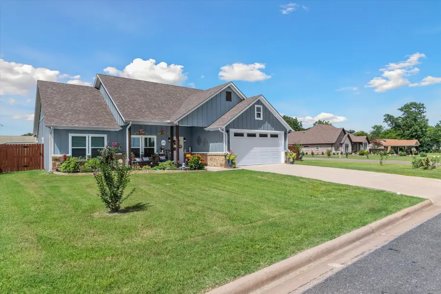 393 E Pennsylvania Avenue, Van, TX 75790 - Image #3