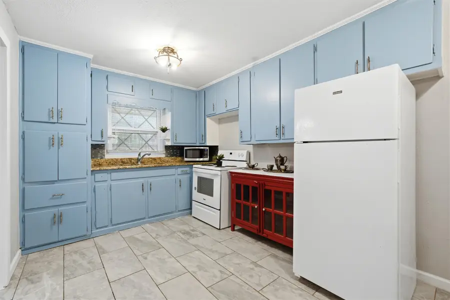 2524 S 27th Street, Waco, TX 76706 - Image #2