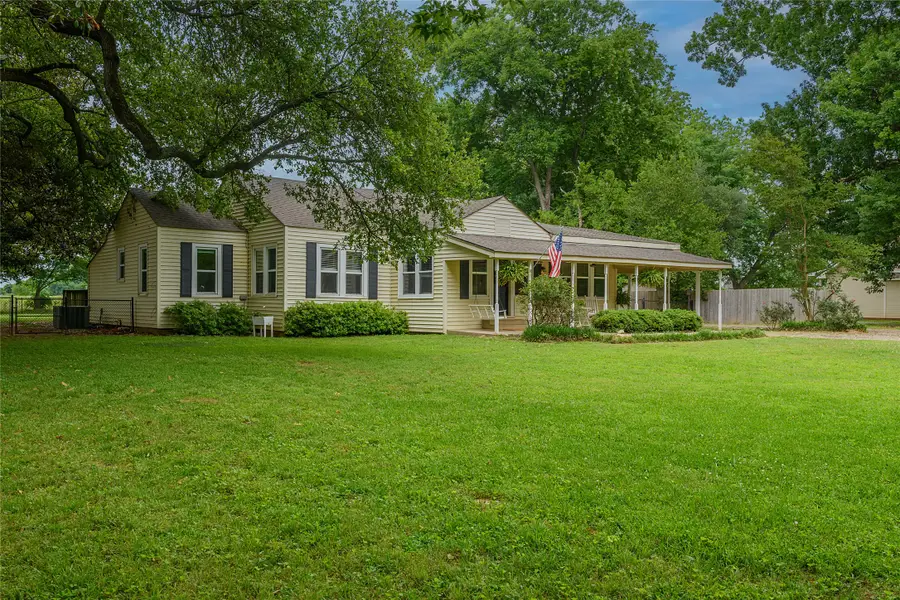 208 Louisiana Street, Belcher, LA 71004 - #2