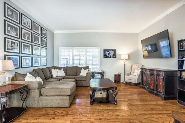 10421 High Hollows Drive #111, Dallas, TX 75230