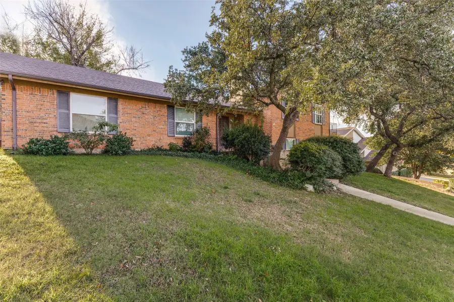 7701 Westwind Drive, Fort Worth, TX 76179 - Image #2
