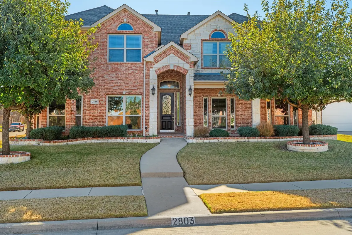 2803 Pino, Grand Prairie, TX 75054 - Image #1