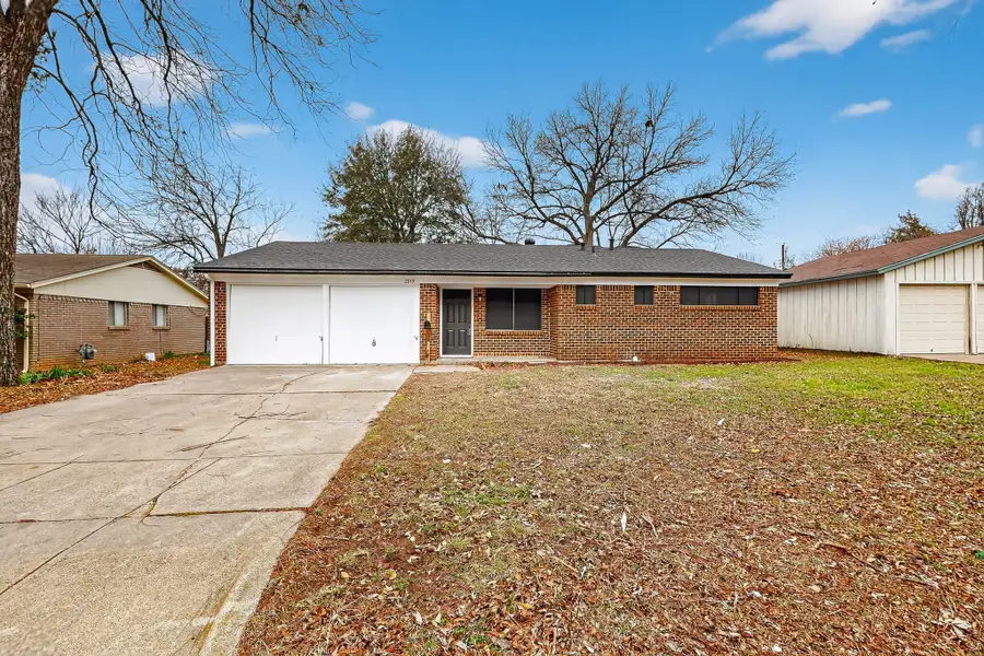 2213 Pontiac Drive, Arlington, TX 76013 - Image #2