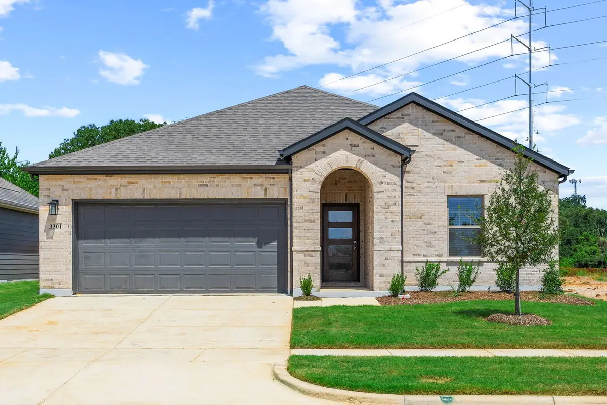 3204 Royal Forest Drive, Denton, TX 76208 - Image #1