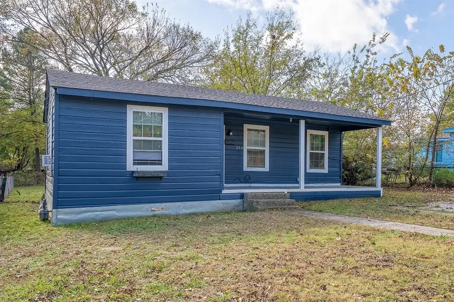 208 3rd Street, Whitesboro, TX 76273 - Image #3
