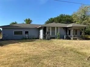 401 S Gardner Street, Whitewright, TX 75491 - #3