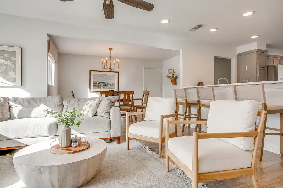 824 Springbrook Drive, Fort Worth, TX 76107 - Image #2