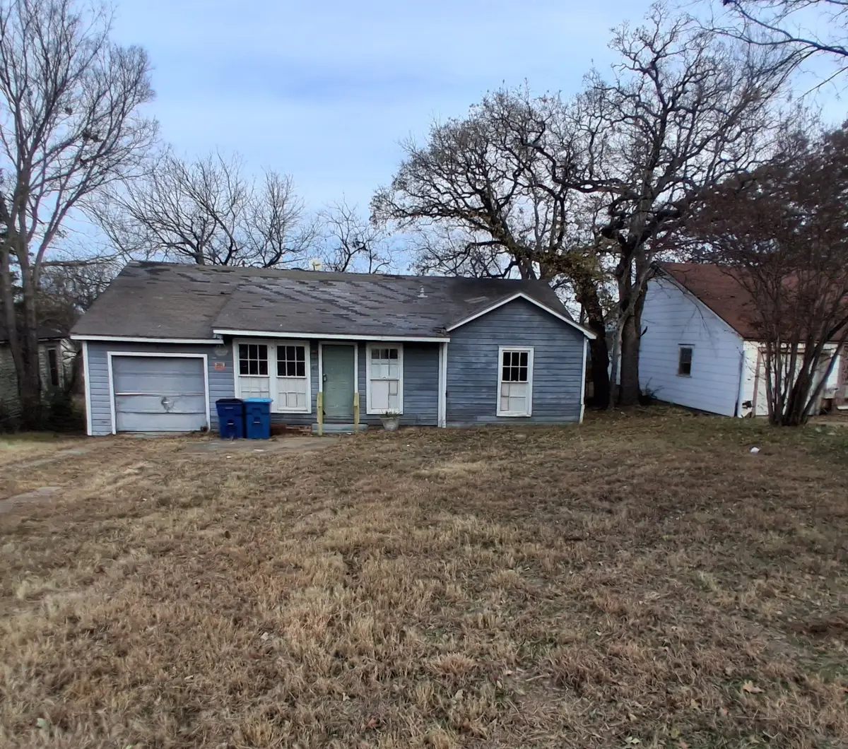 43 W Parnell Street, Denison, TX 75020 - Image #1