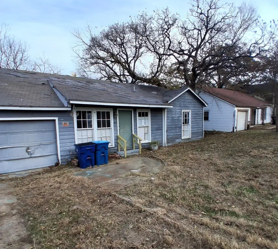 43 W Parnell Street, Denison, TX 75020 - Image #2