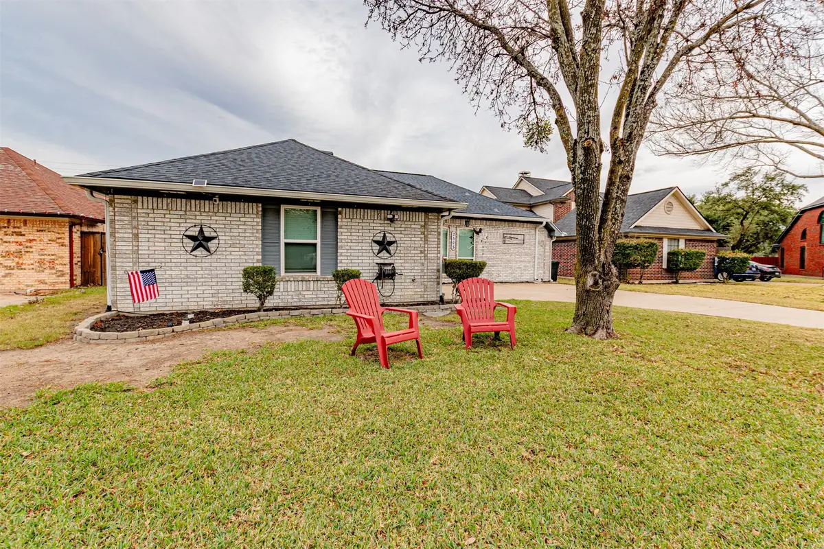 2505 Cottonwood Drive, Mesquite, TX 75150 - Image #1