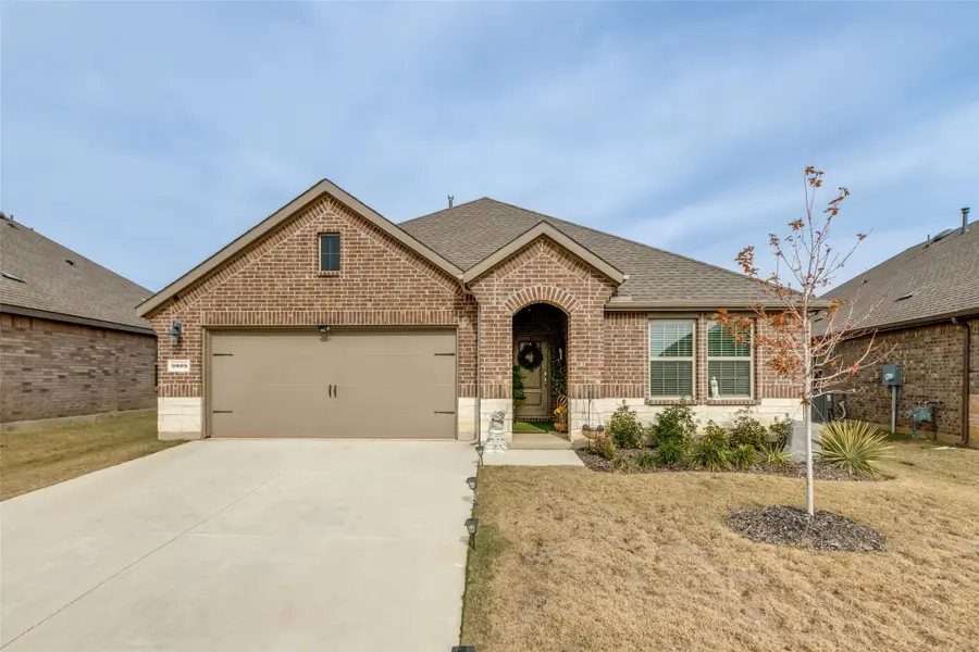 9809 Gooseneck Drive, Aubrey, TX 76227 - #2