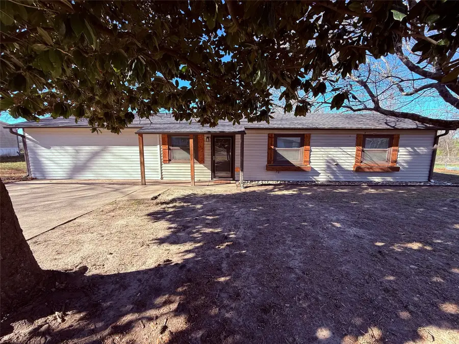 641 Mitchell Street, Winnsboro, TX 75494 - Image #2