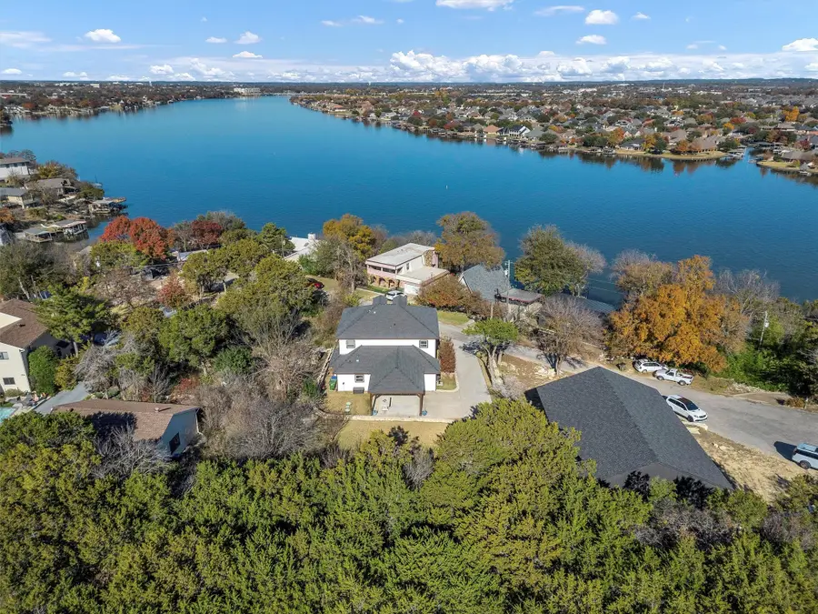 721 Rock Harbor Court, Granbury, TX 76048 - Image #2