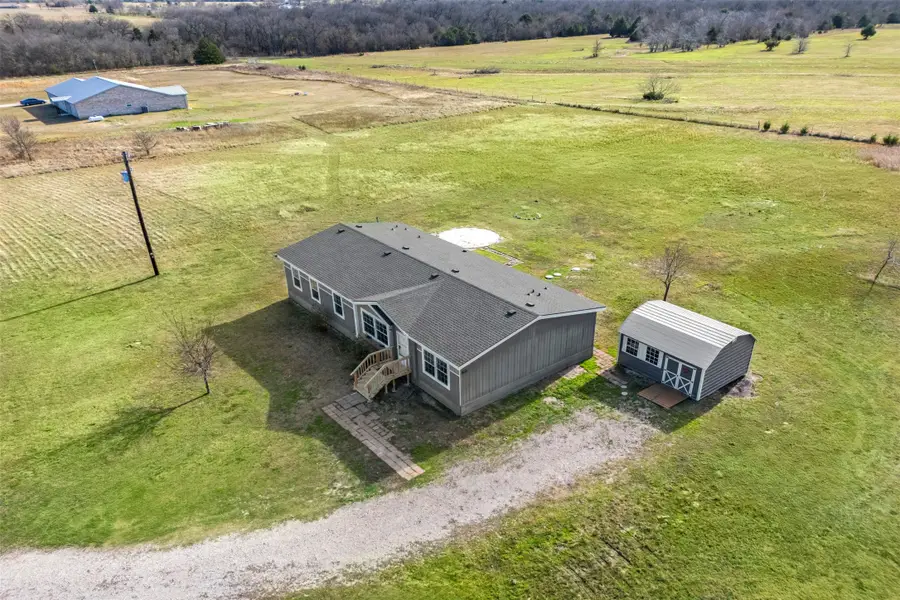 5542 County Road 1043, Celeste, TX 75423 - Image #3
