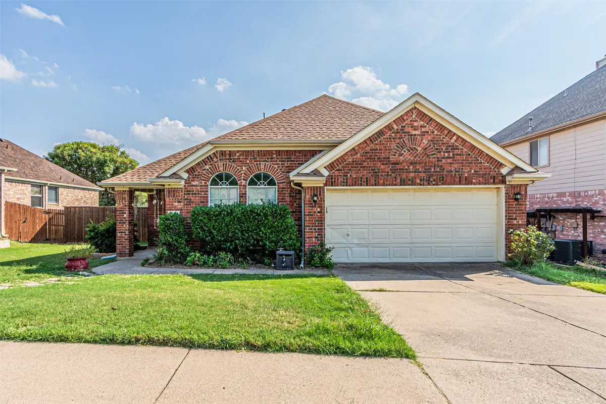 5504 Thornberry Drive, Fort Worth, TX 76137 - Image #1