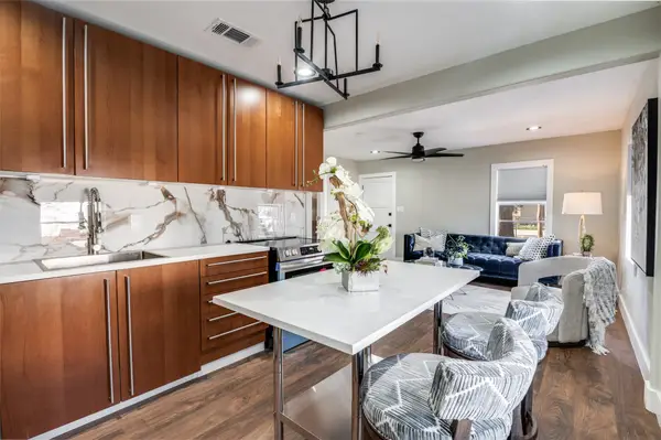 826 W Laramie Lane, Dallas, TX 75217