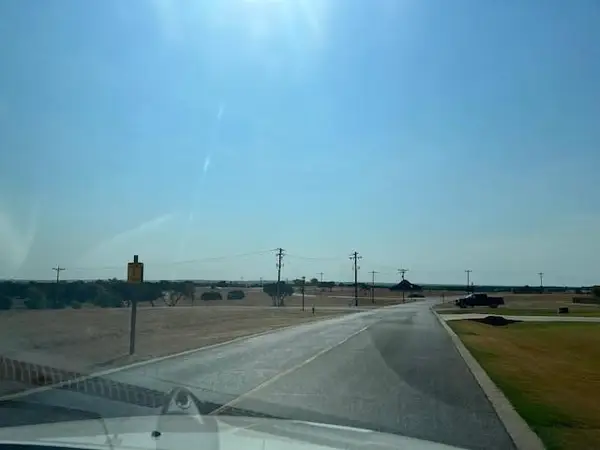 7313 Retreat Boulevard, Cleburne, TX 76033