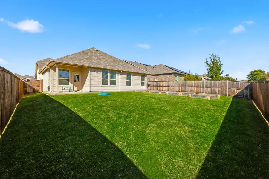 317 Hogan Drive, Denton, TX 76210 - Image #3