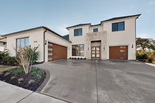 1770 Coopers Hawk Drive, Arlington, TX 76005