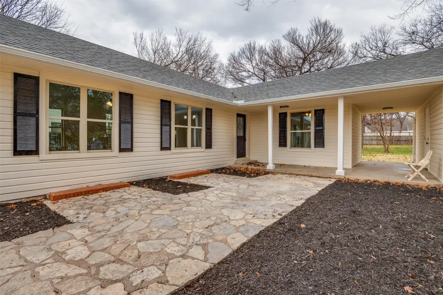 1208 W Jefferson Street, Waxahachie, TX 75165 - Image #2