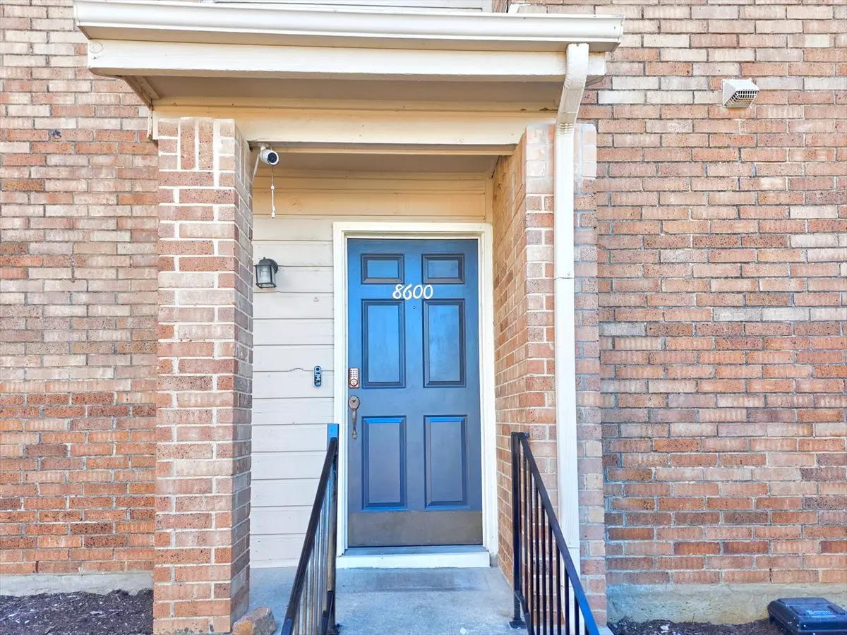 3635 Garden Brook Drive #8600, Farmers Branch, TX 75234 - Image #1