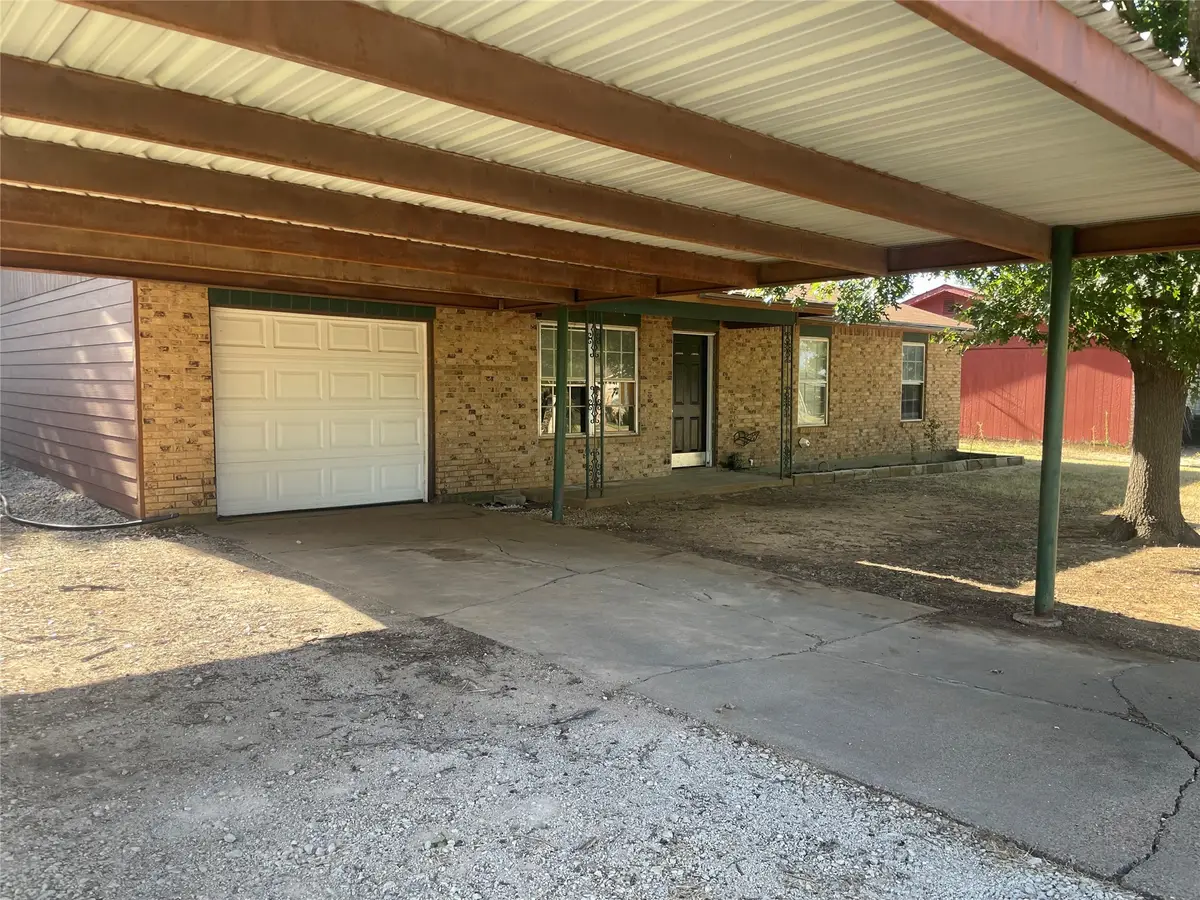 179 Oakland Street, Graham, TX 76450 - Image #1