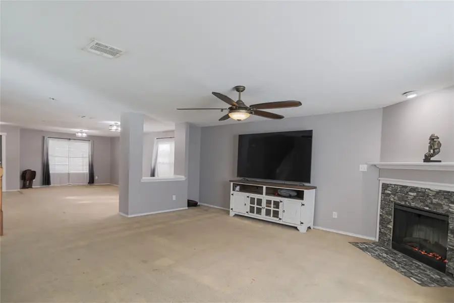 149 Independence Avenue, Venus, TX 76084 - #3