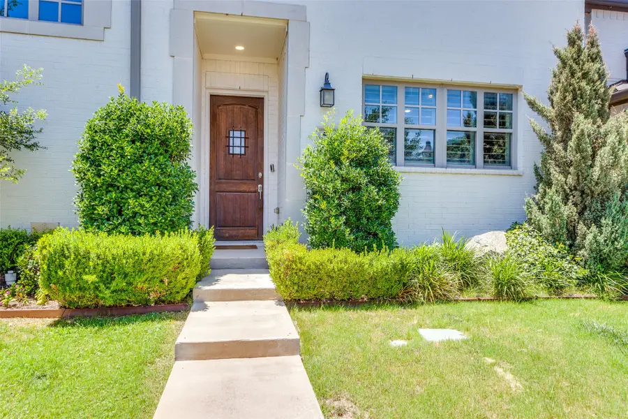 520 Sheer Bliss Lane, River Oaks, TX 76114 - #3