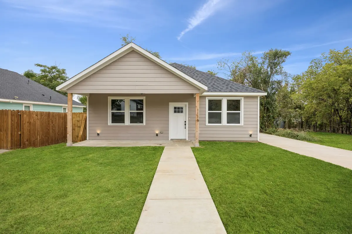 1116 E Pulaski Street, Fort Worth, TX 76104 - #1