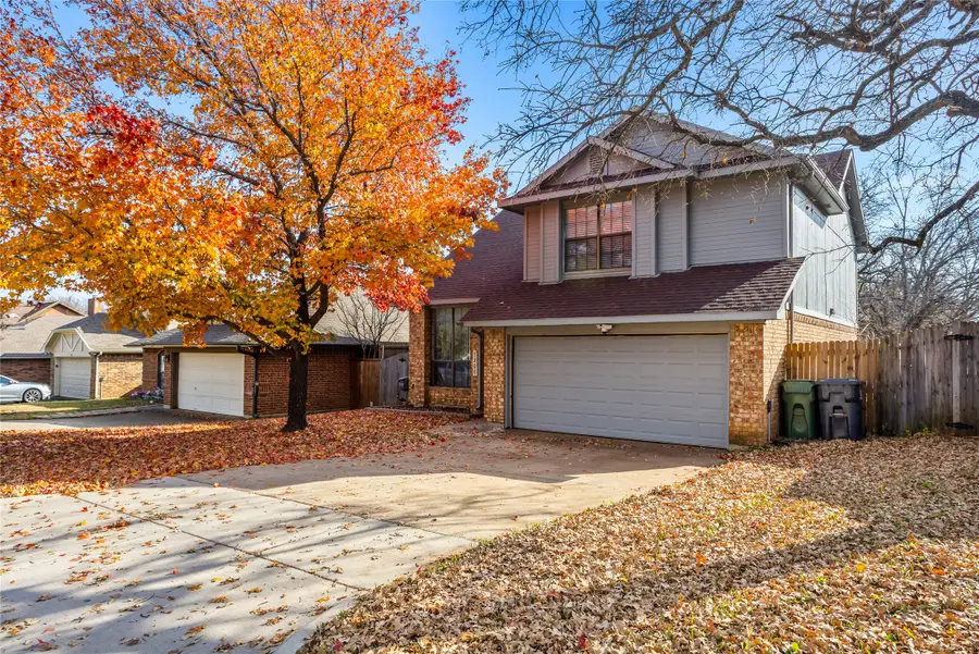 5200 Foley Drive, Arlington, TX 76013 - Image #2