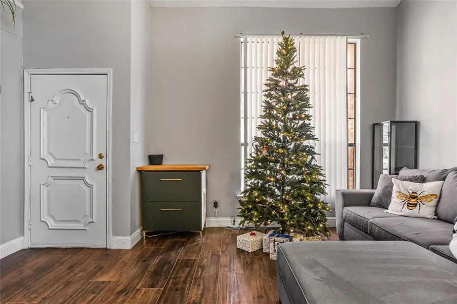 5200 Foley Drive, Arlington, TX 76013 - Image #3