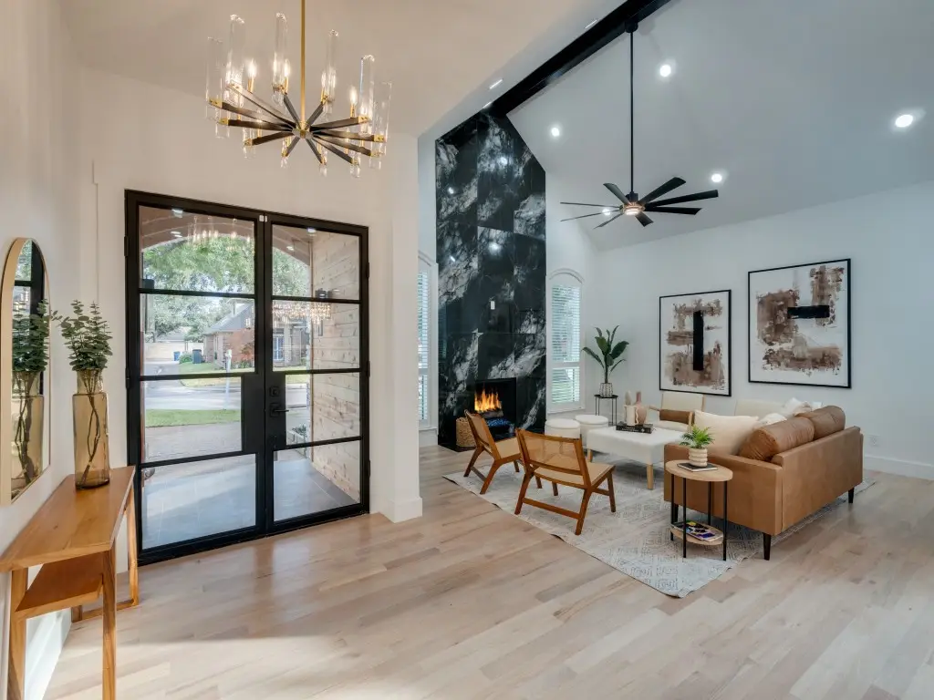 4336 Hollow Oak Drive, Dallas, TX 75287 - Image #1