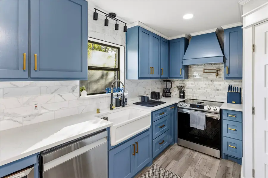 1202 Hillwood Drive, Lewisville, TX 75067 - #3