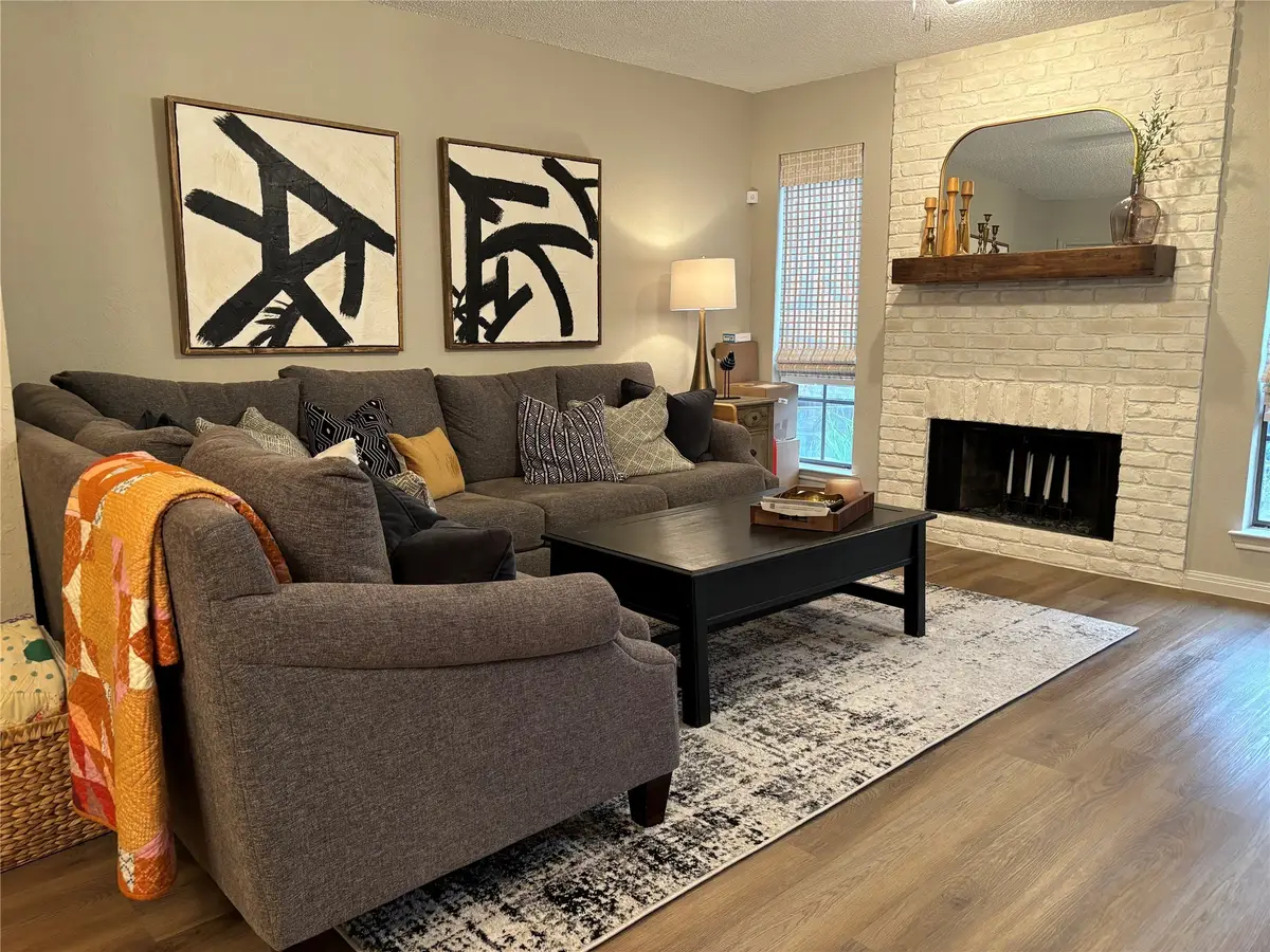 7429 Kingswood Drive, Fort Worth, TX 76133 - Image #1