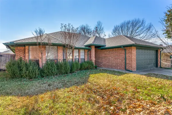 5029 Barberry Drive, Fort Worth, TX 76133