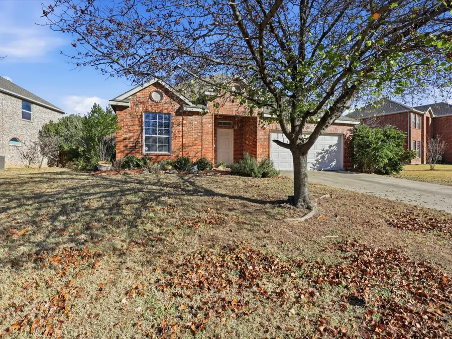 1125 Timber Creek Drive, Lewisville, TX 75067 - Image #3