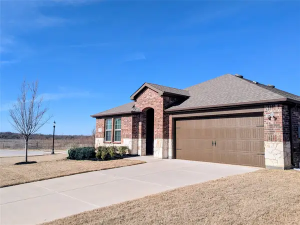 705 Glover Drive, Aubrey, TX 76227